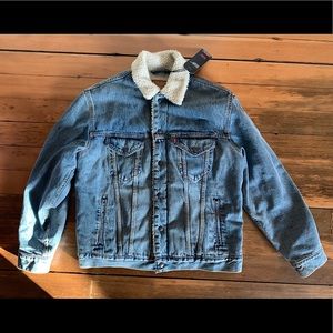 Levi’s Vintage Fit Trucker Jacket